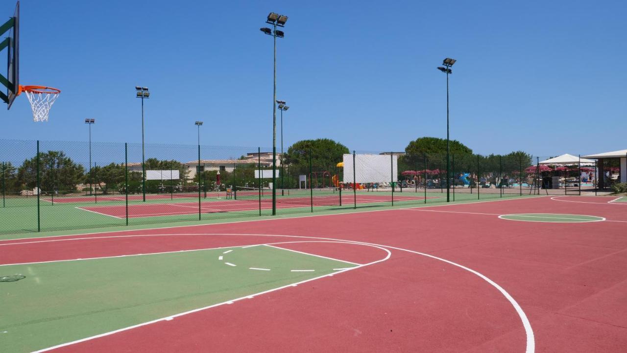 Club Esse Gallura Aglientu Exterior photo