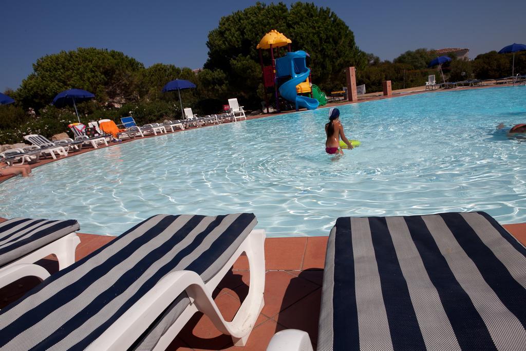 Club Esse Gallura Aglientu Exterior photo
